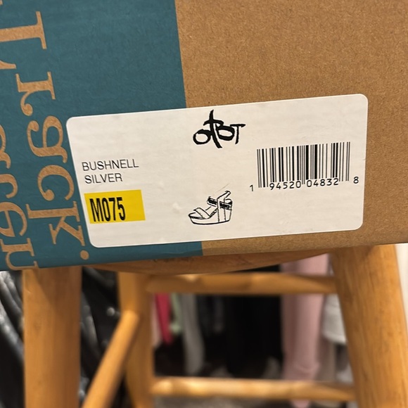 Silver Platform Sandals - Picture 7 of 7